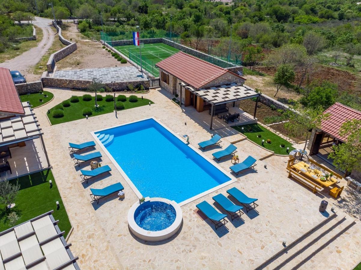 New! Promina Luxury Villa With 72Sqm Heated Pool, Jacuzzi, Infrared Sauna, Tennis Court, Media Room Bogatić Exteriér fotografie