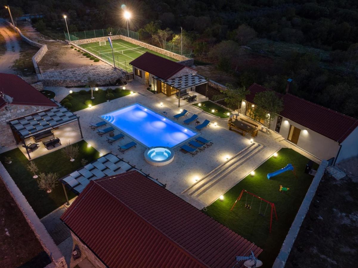 New! Promina Luxury Villa With 72Sqm Heated Pool, Jacuzzi, Infrared Sauna, Tennis Court, Media Room Bogatić Exteriér fotografie