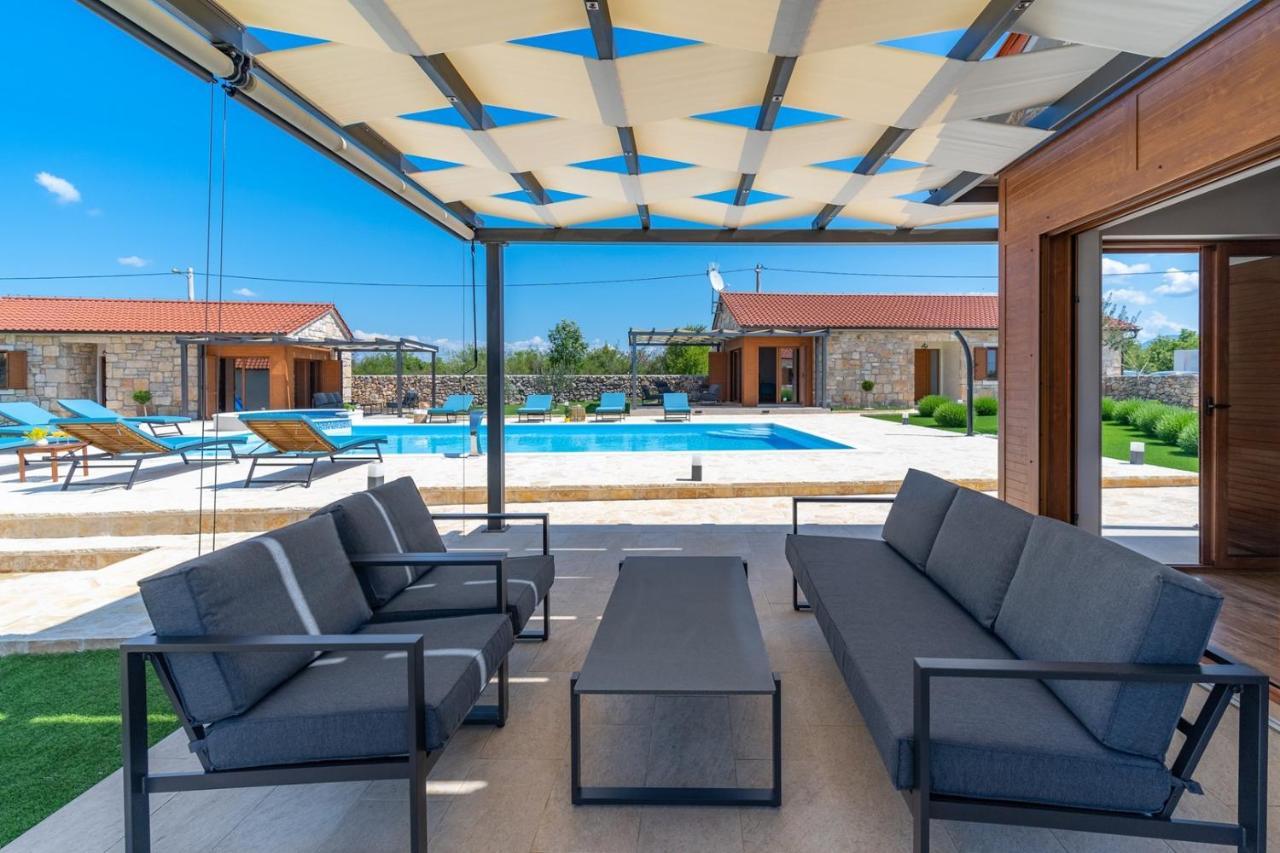 New! Promina Luxury Villa With 72Sqm Heated Pool, Jacuzzi, Infrared Sauna, Tennis Court, Media Room Bogatić Exteriér fotografie