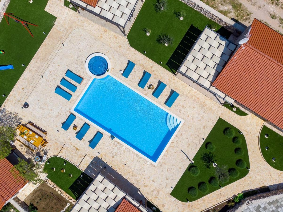 New! Promina Luxury Villa With 72Sqm Heated Pool, Jacuzzi, Infrared Sauna, Tennis Court, Media Room Bogatić Exteriér fotografie